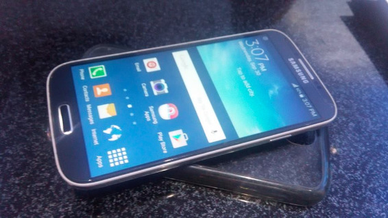 Samsung Galaxy S4 Gt-I9505 16gb Lte photo